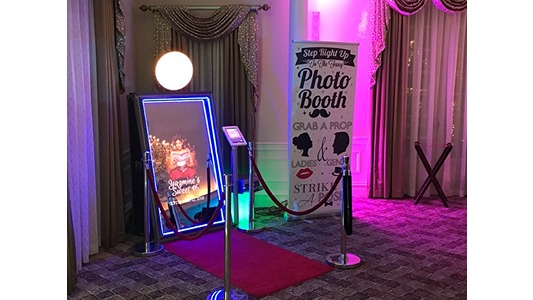 Interactive Selfie Touch Screen Magic Mirror Photo Booth For Events ...